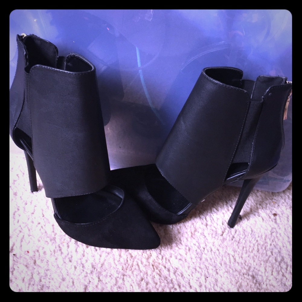 Bebe size 6